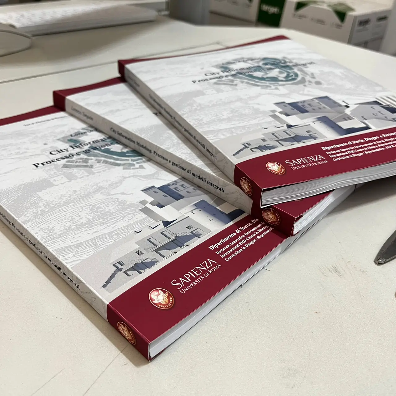 Thesis with thermal binding and a clear cover, bound by GUUG in Rome
